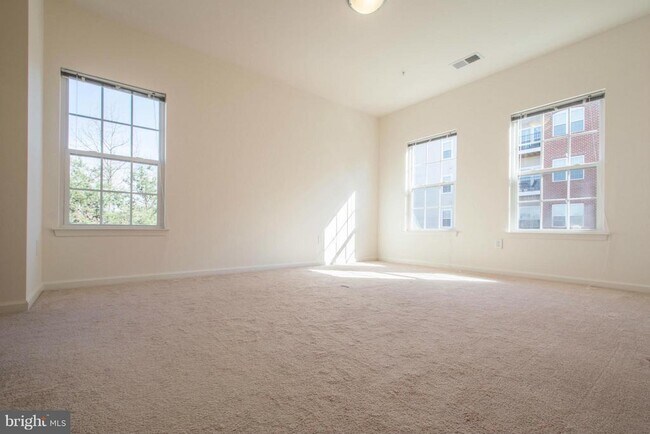 Photo - 7559 Stoney Run Dr Unidad 302