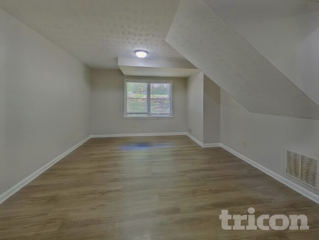 Photo - 2479 Hewatt Rd