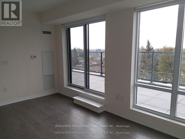 Photo - 741 Sheppard Ave W Unité 614