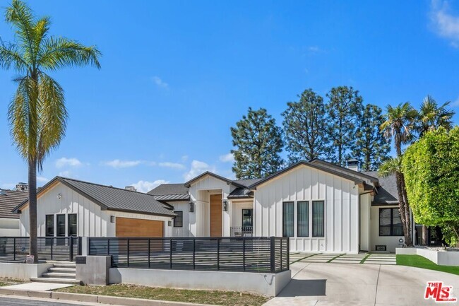 Building Photo - 16015 Valley Wood Rd Rental
