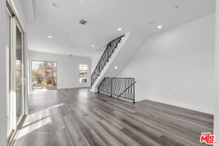 Photo - 6006 Klump Ave