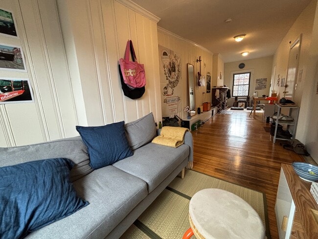 Photo - 43 S Russell St Unit 4