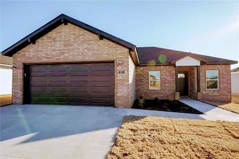 Photo - 321 Grove Ln