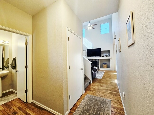 Photo - 6810 Shore View