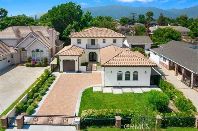 Photo - 9855 Wendon St