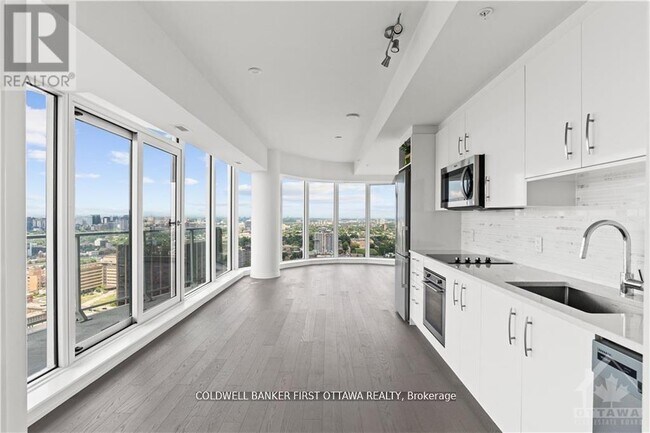Photo - 805 Carling Ave Unit 3208