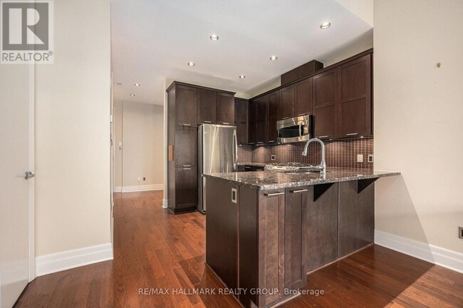 Photo - 327 Breezehill Ave S Unit 205