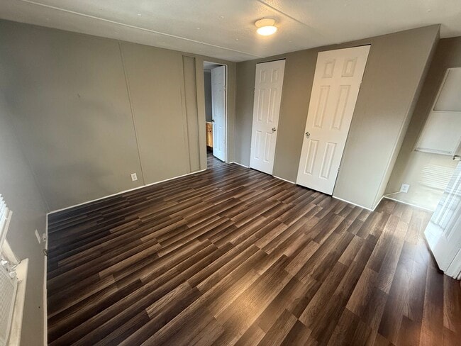 Photo - 16584 Lakeway Cir