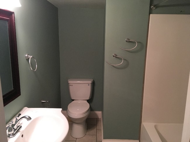 Photo - 936 W Beverley St