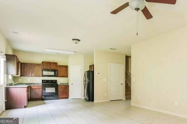 Photo - 35 Olivia Wy