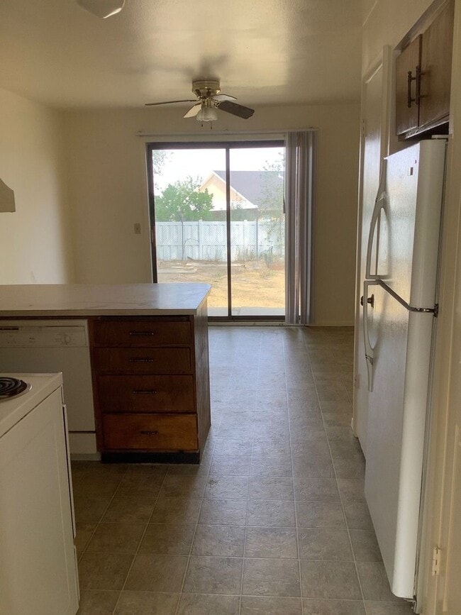 Photo - Duplex w Large Backyard + 1 car detached g...