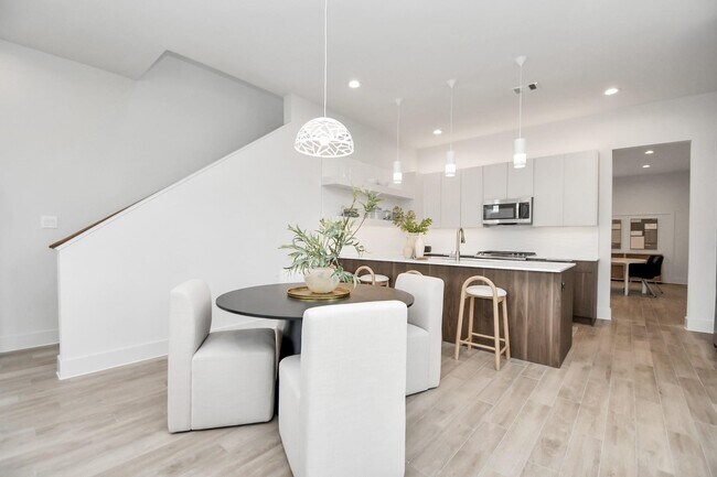 Photo - 3015 Pelon Cay Dr