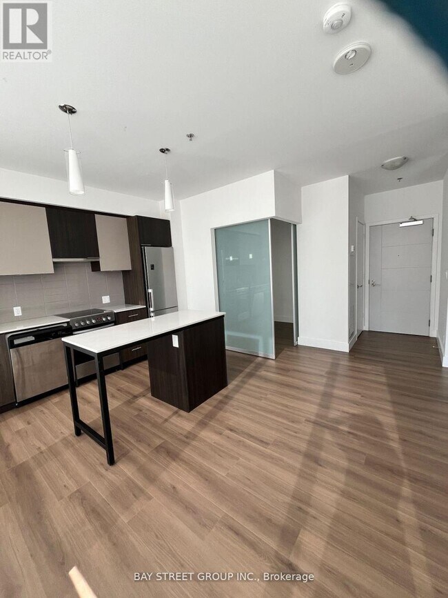 Photo - 203 College St Unit 703