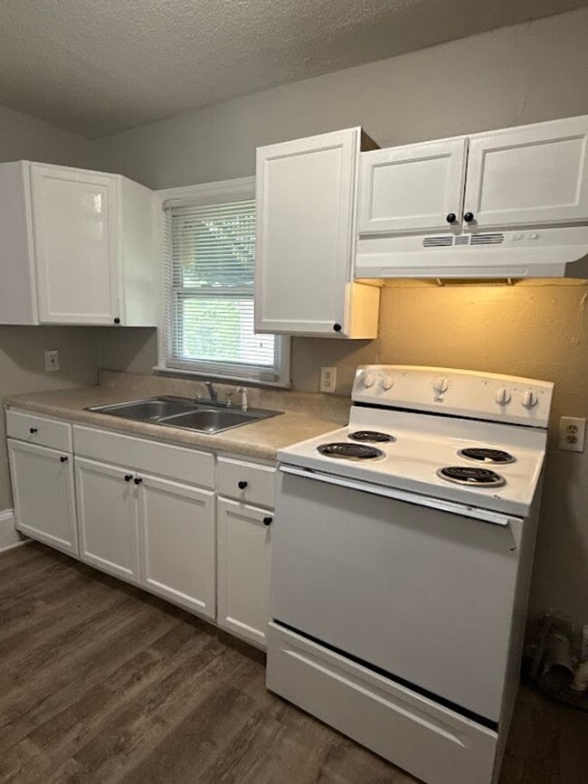 Photo - 3 Bed 1 Bath in Atlanta! $500 off for the ...