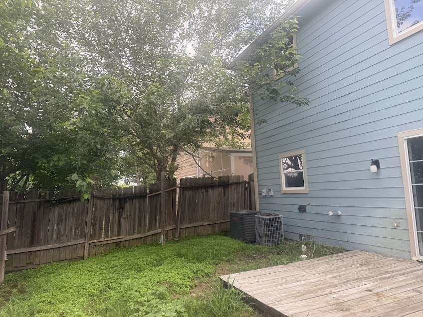 Photo - 1675 Hugh Rd