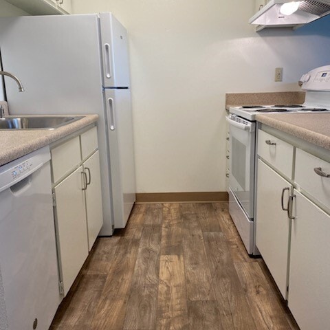 Photo - Oxford Parkside Apartments