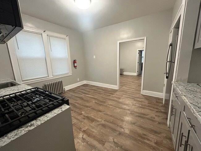 Photo - 100-102 Grand Ave Unit 1R