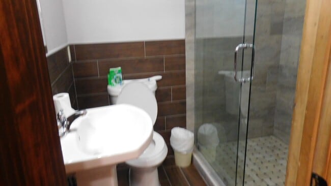 Photo - 000 Woodview