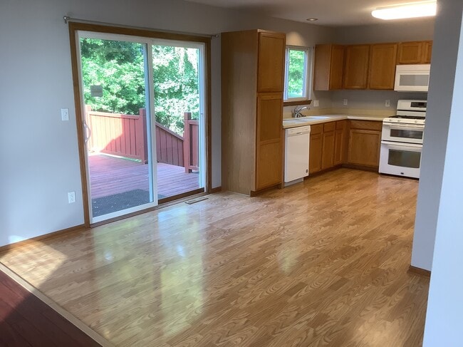 Photo - 1057 Kennedy Dr