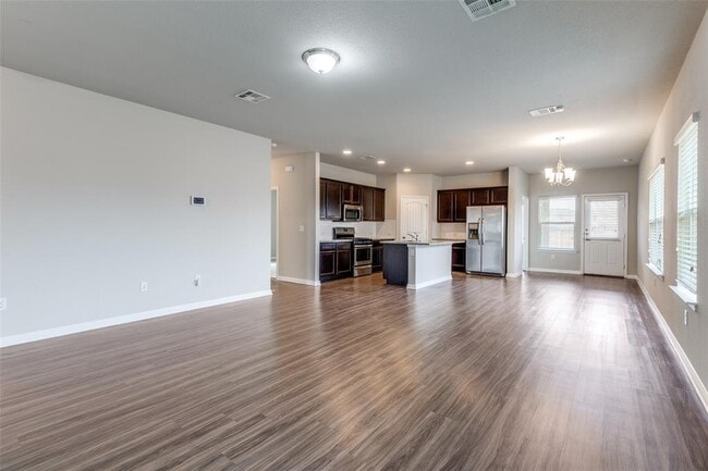 Photo - 348 Shiner Ln