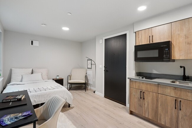 Clara Apartments