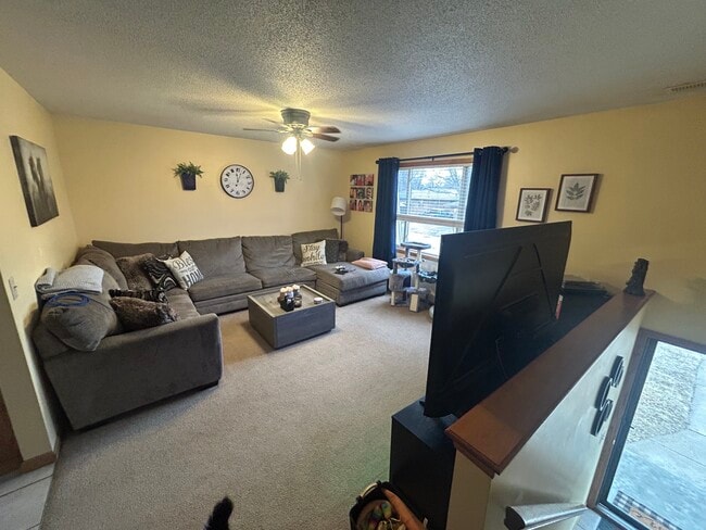 Photo - 613 N 40th St