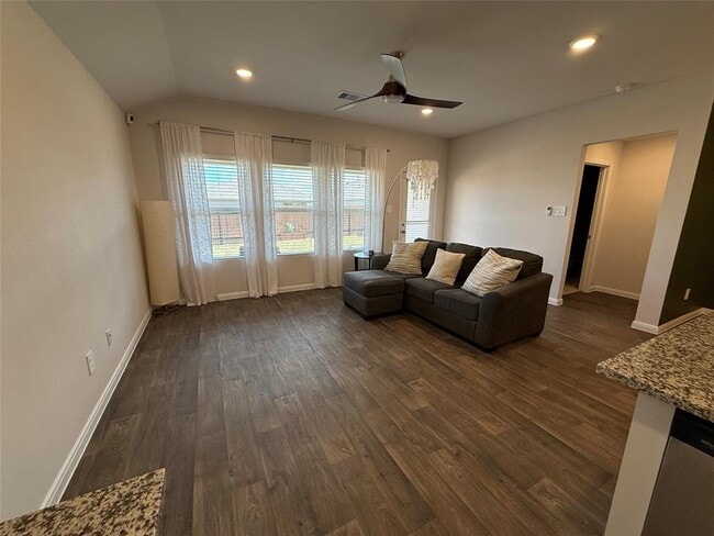 Photo - 300 Belmont Pl