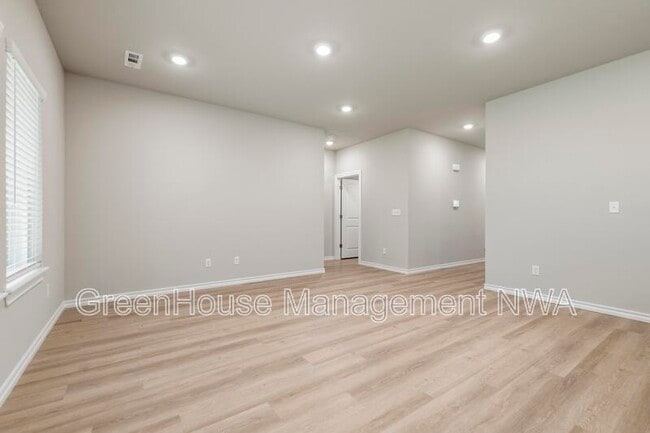 Photo - 2401 N Heritage Ranch Dr