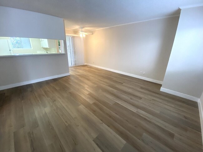 Photo - 2 Bedroom Hermosa Beach Condo - Close to E... Unit 104