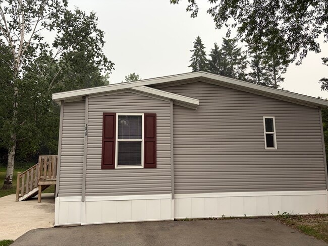 Building Photo - 1539 Huron Ct