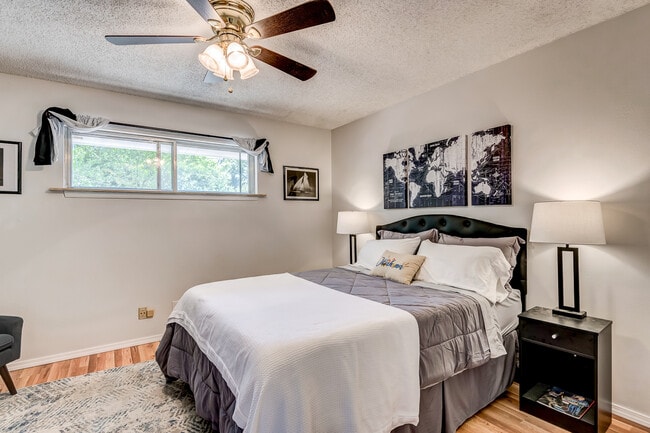 Photo - 705 N Dryden Cir