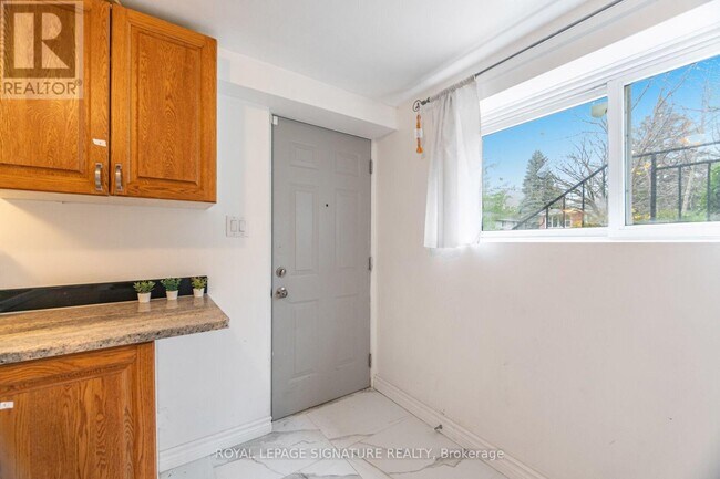 Photo - 406 Tamarack Dr