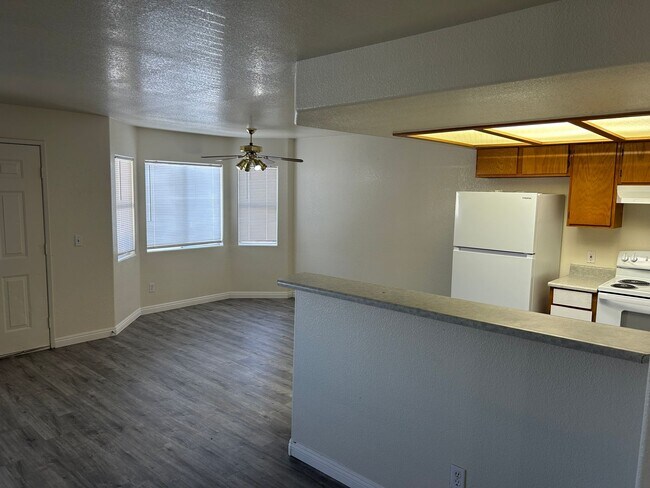 Photo - 2 Bed / 2 Bath Condo for Rent