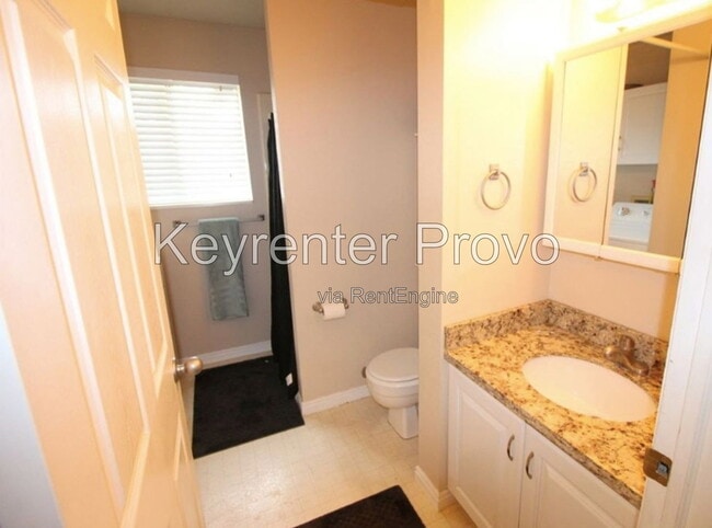 Photo - 1039 S Freedom Blvd