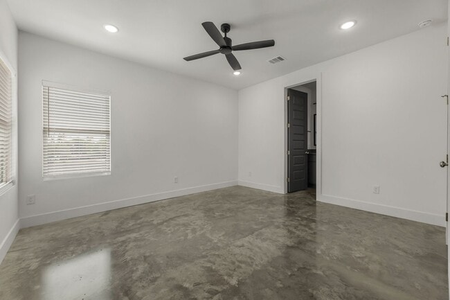 Photo - Wolf Den 3BR Near South College Station | Ideal Layout + Garage + Space