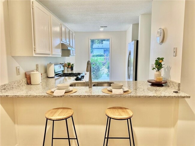 Photo - 286 Toweridge Dr SW Townhome