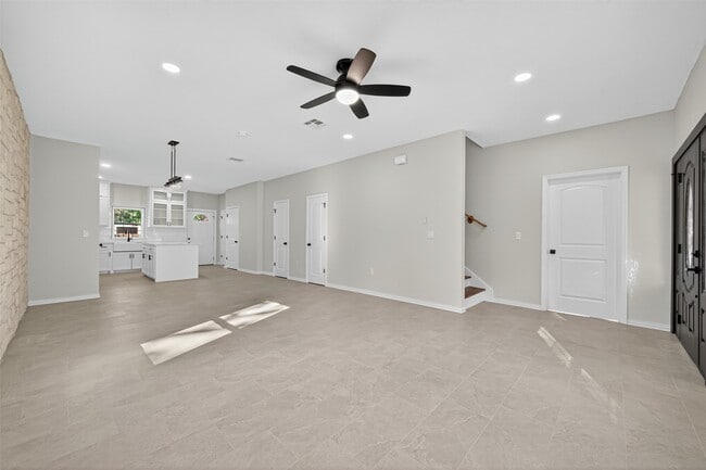 Photo - 10594 Rustling Oaks Dr