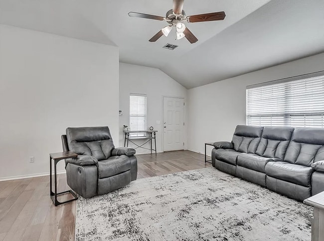 Photo - 2221 NW 199th St