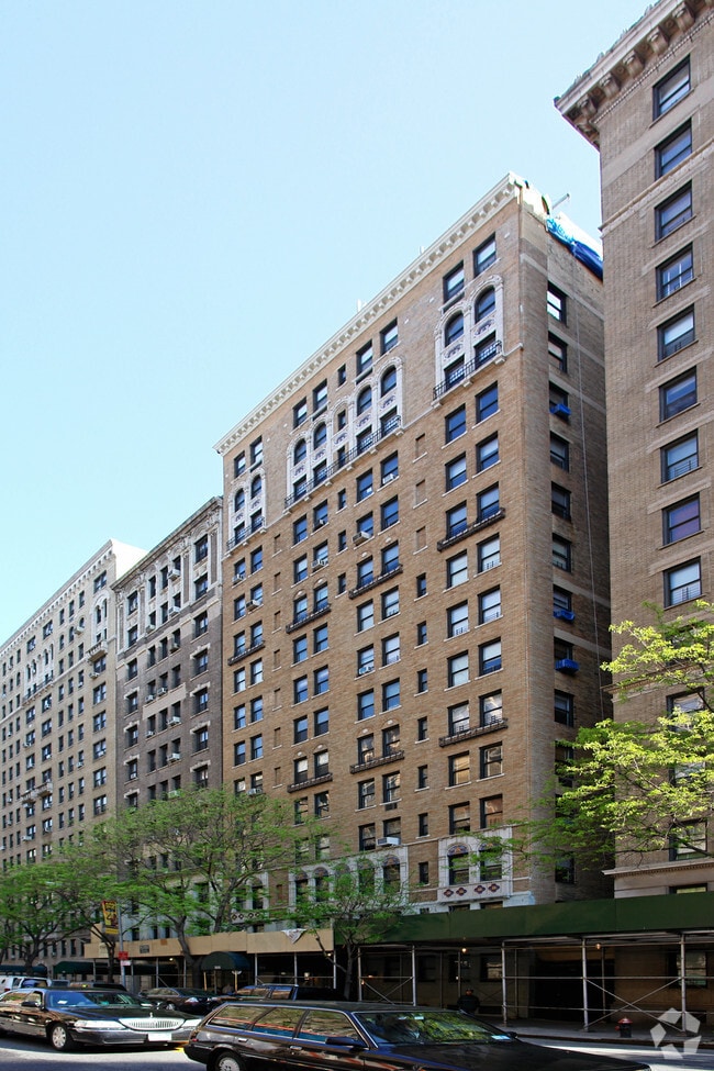 Photo - 303-305 W 86th St