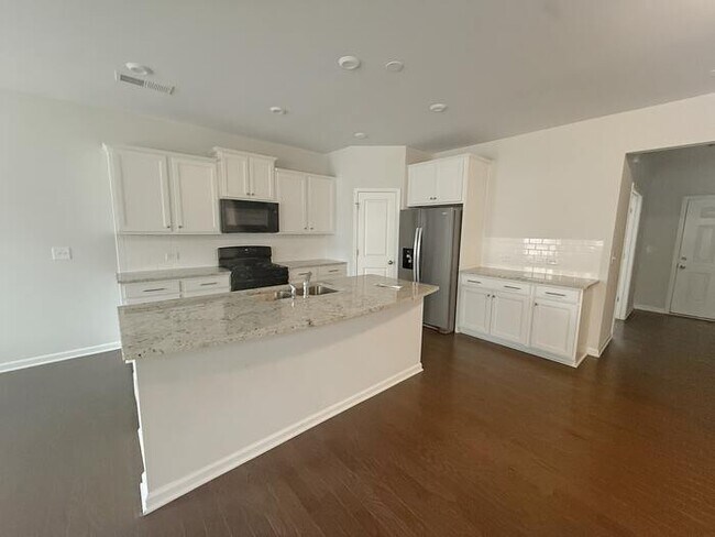 Photo - 1693 Maston Rd