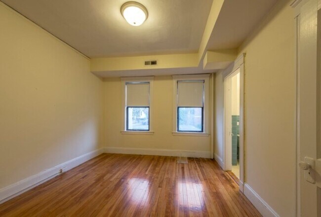 Photo - Brookline 4 Bed / 2 Bath – Steps to Coolidge Corner – 9/1