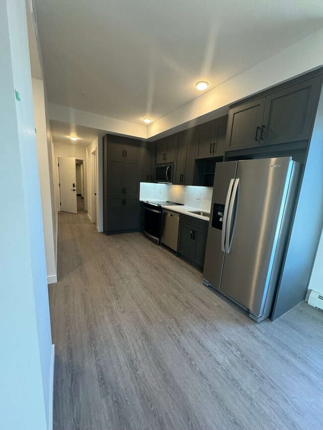 Photo - 3932 University Av NW Unit 419