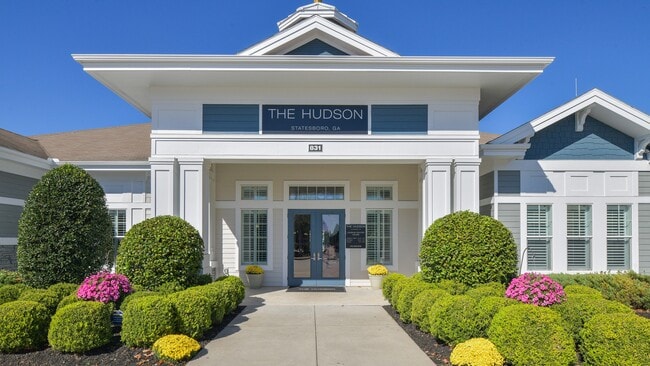 Building Photo - The Hudson