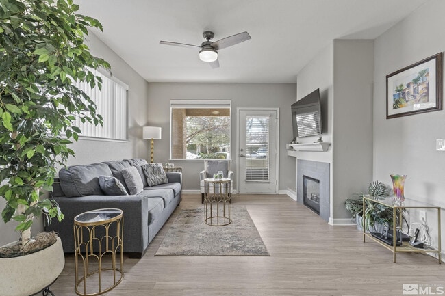 Photo - 900 S Meadows Pkwy Unit 3411