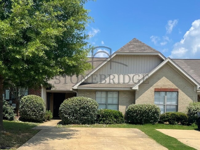 Building Photo - 2 bed, 2 bath 1 level home in Calera