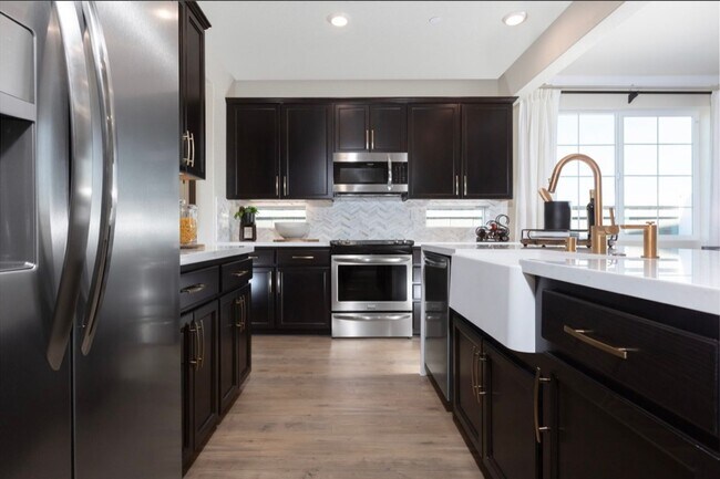 Photo - Gorgeous  3bed/2.5 bath Model Home in West Sac