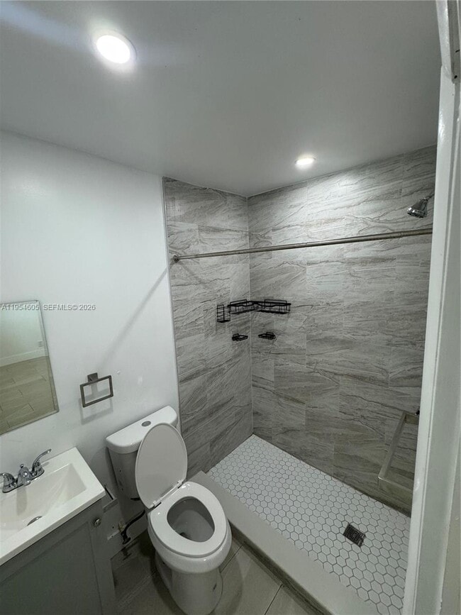 Building Photo - 6304 Buchanan St