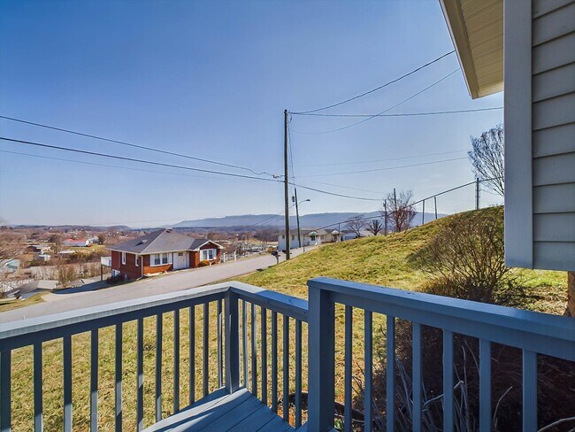 Photo - 128 Magnolia Ave