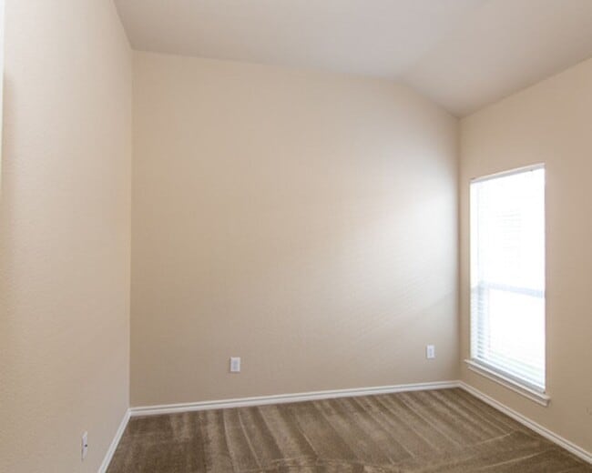 Building Photo - 1407 Piedmont Dr Unit 1407 Piedmont Drive