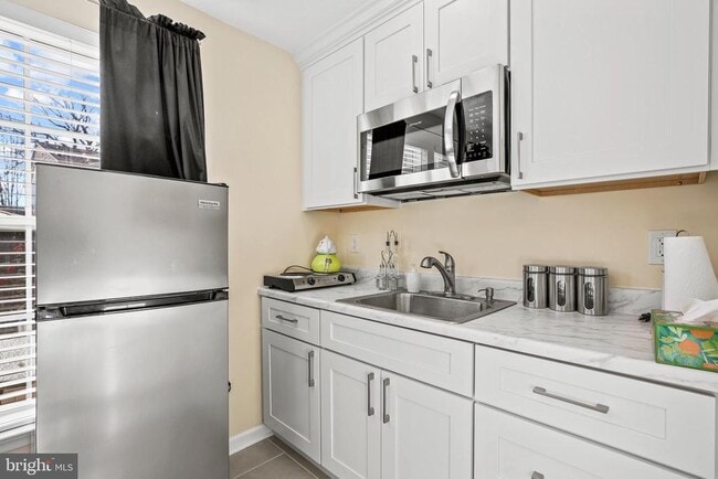 Building Photo - 13011 Vaden Terrace